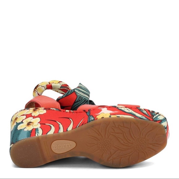 NEW Born Salton Sandals in Red sz 9 - Picture 5 of 14